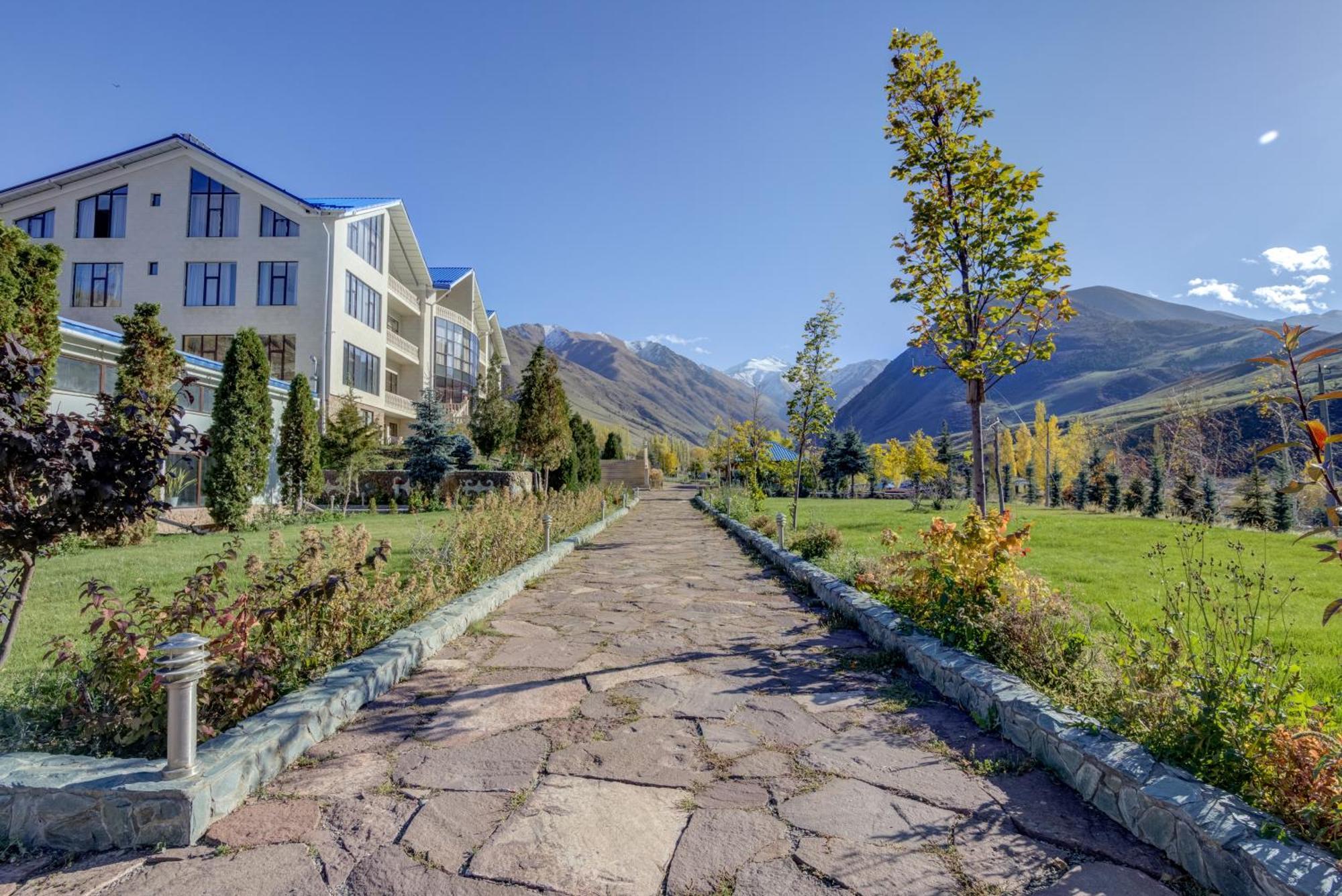 Mountain View Hot Spring Resort Bishkek Exterior photo